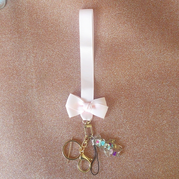 Cellphone Wrist Strap - Picture 1 of 3